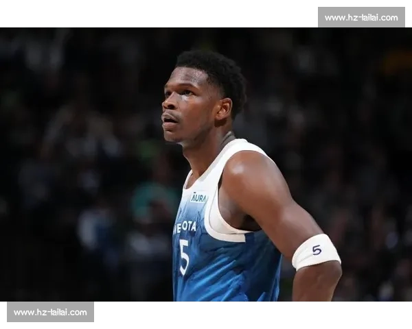 爱德华兹两年横扫三 MVP!库里成下一个挑战? 爱德华兹两年横扫三 MVP!库里成下一个挑战?