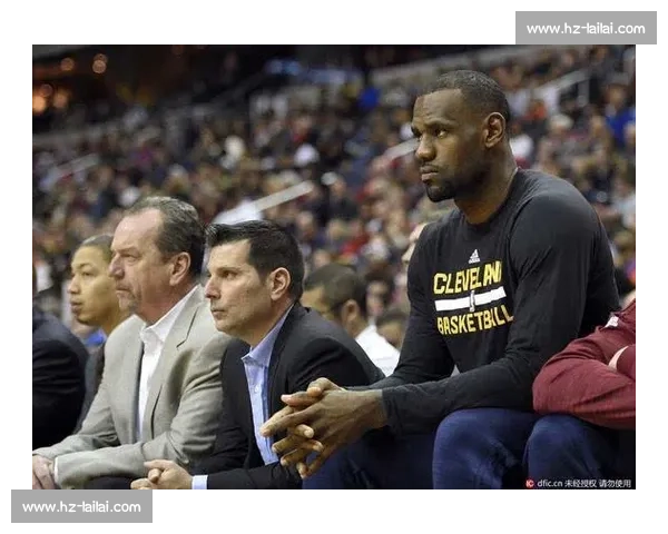 2016 骑士兄弟情:JR 与勒夫 20 秒拥抱背后的冠军救赎 2016 骑士兄弟情:JR 与勒夫 20 秒拥抱背后的冠军救赎